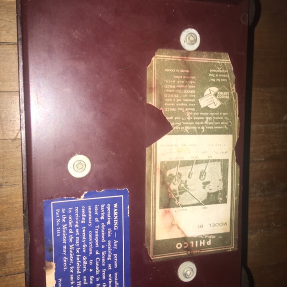 Radio - Picture 3 of 3